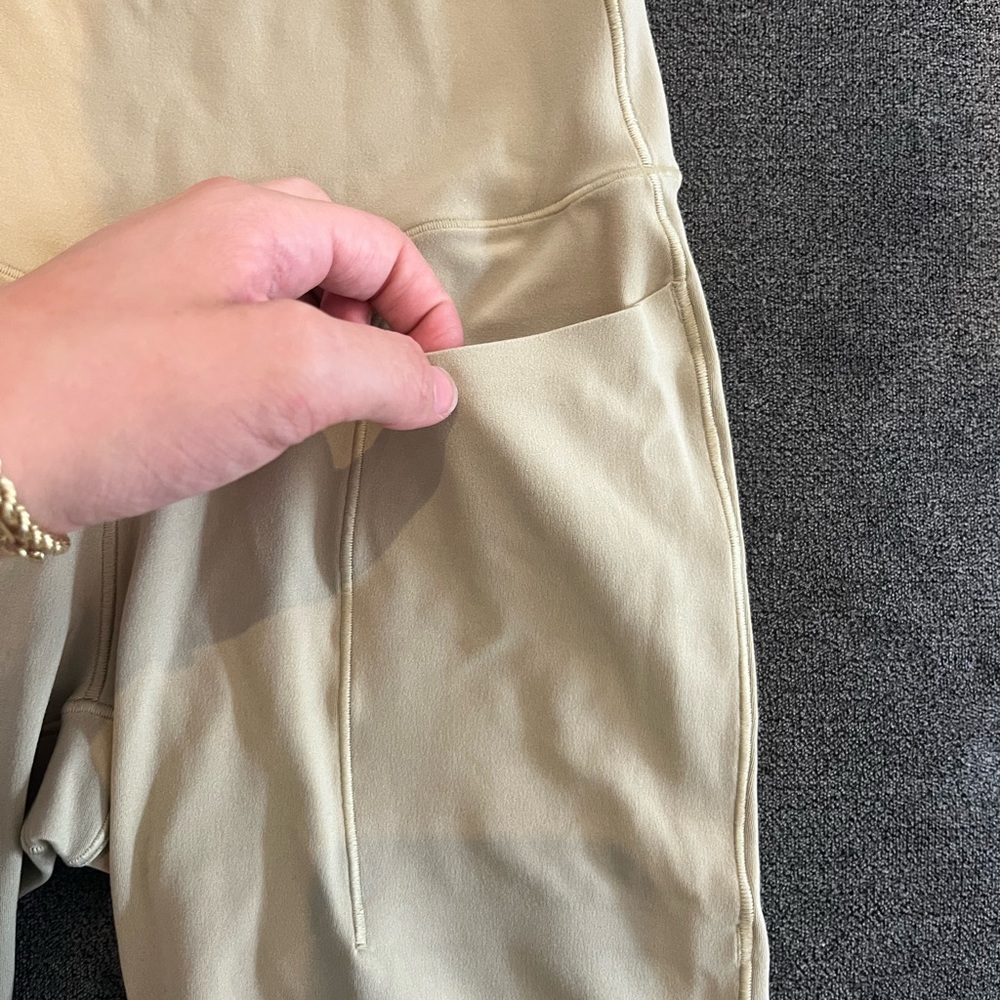 Aerie, Offline by Aerie shorts, tan colour, never worn - Picture 4 of 5